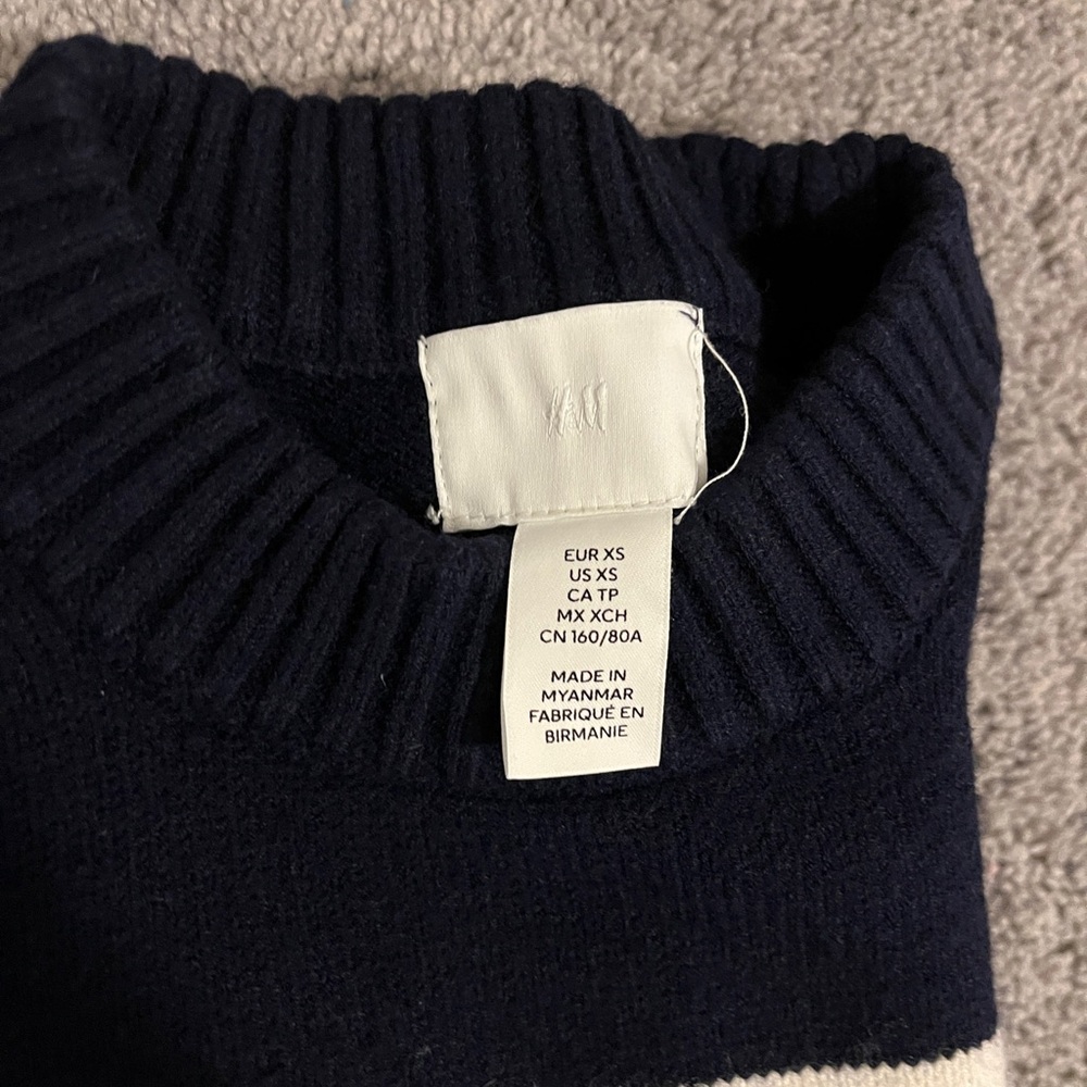 H&M Striped Navy and White Sweater - Picture 3 of 3